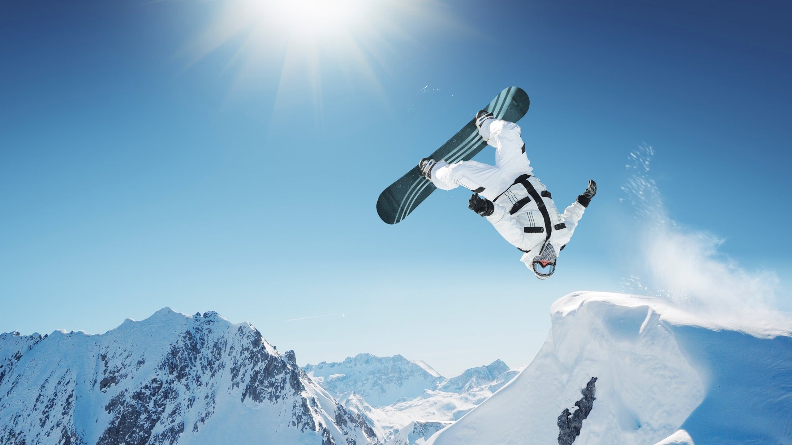 当欧冠决赛遇上NBA，独行侠的绿茵场式击溃与湖人的王朝回响